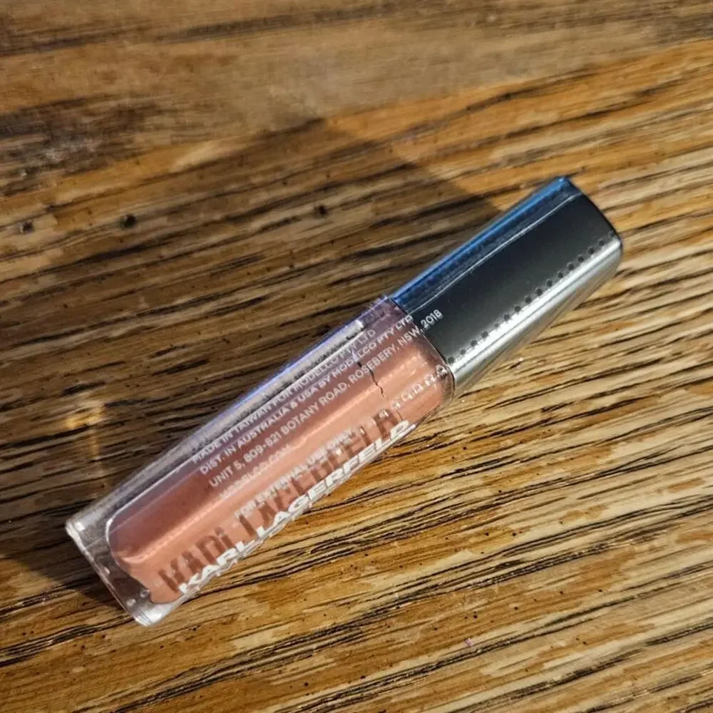 NEW! ModelCo ft Karl Lagerfeld Mini Lip Gloss RAMATUELLE ~ Neutral Nude